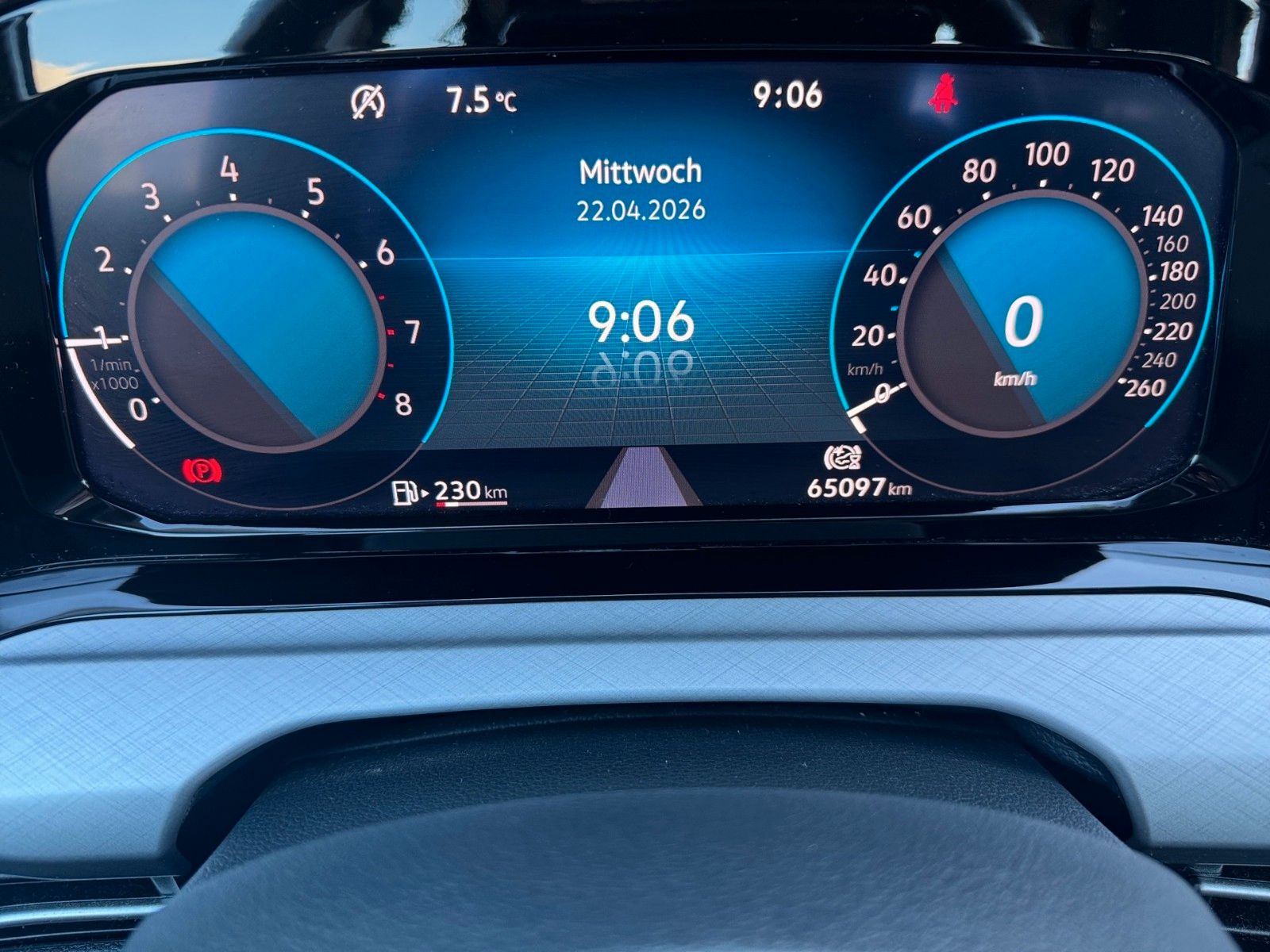 Fahrzeugabbildung Volkswagen Golf VIII Lim. Life 1.0 TSI