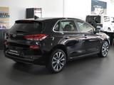 Hyundai i30 1.4 Aut. Premium NAVI/SITZKLIMA/LEDER/U-FREI - Hyundai Gebrauchtwagen in Erfurt