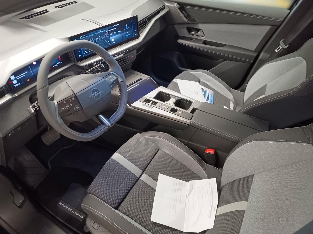 Fahrzeugabbildung Opel Grandland 1.2 48V HYBRID NAVI/LED/KAMERA/AHK