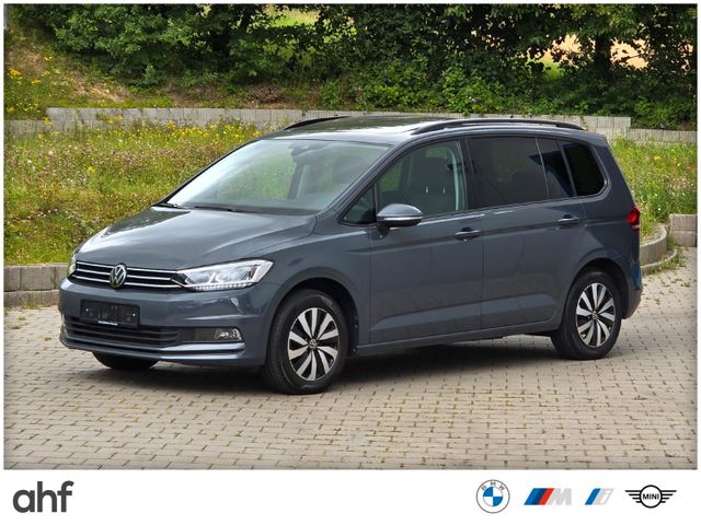 Volkswagen Touran 1.5 TSI DSG 7SZ LED PANO SDTHZ ACC RFK