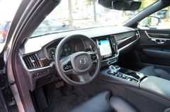 Fahrzeugabbildung Volvo S90 T8 Inscription Plug-In Hybrid AWD Carplay VC