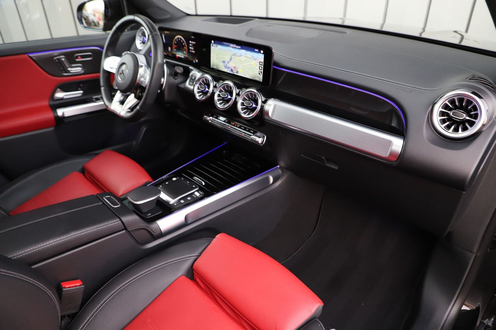 Mercedes-Benz GLB 35 AMG 4-Matic | 306PK | 7 sitze | Head-up | imagem 2