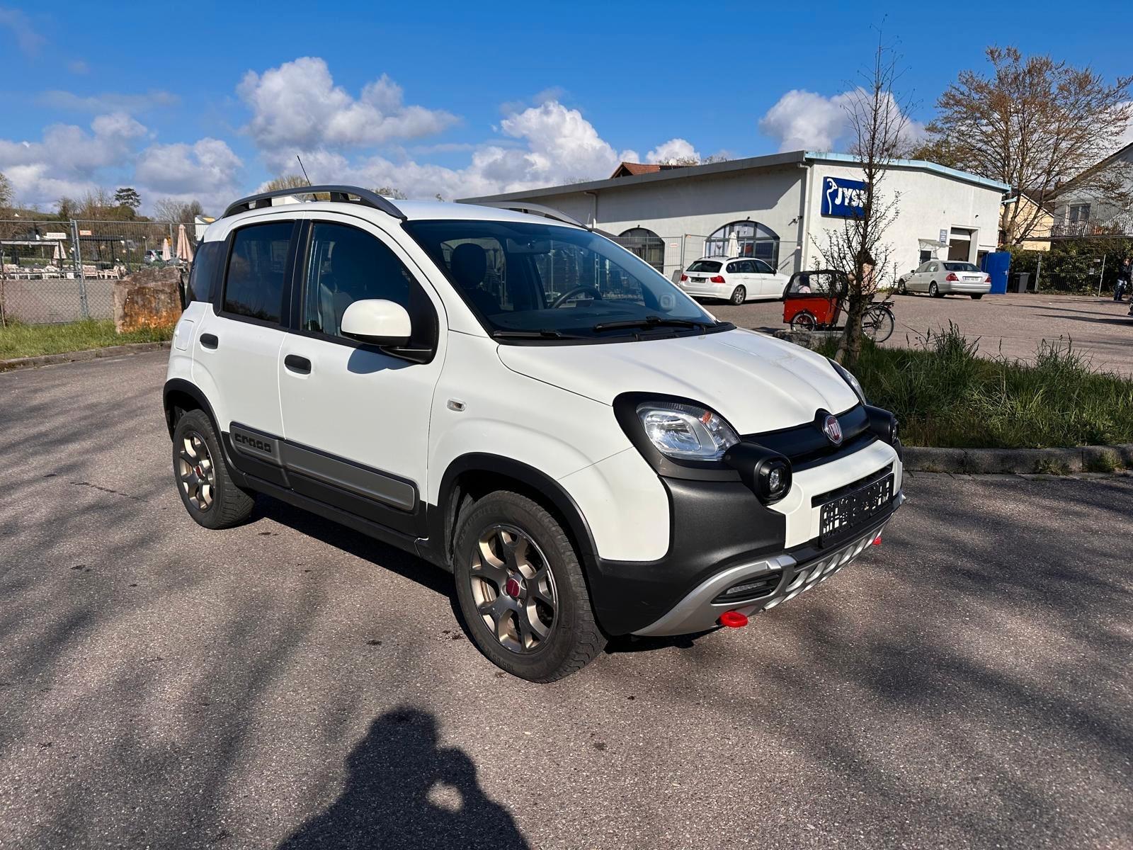 Fiat Panda CROSS 4x4 Klima 6 Gang TÜV NEU