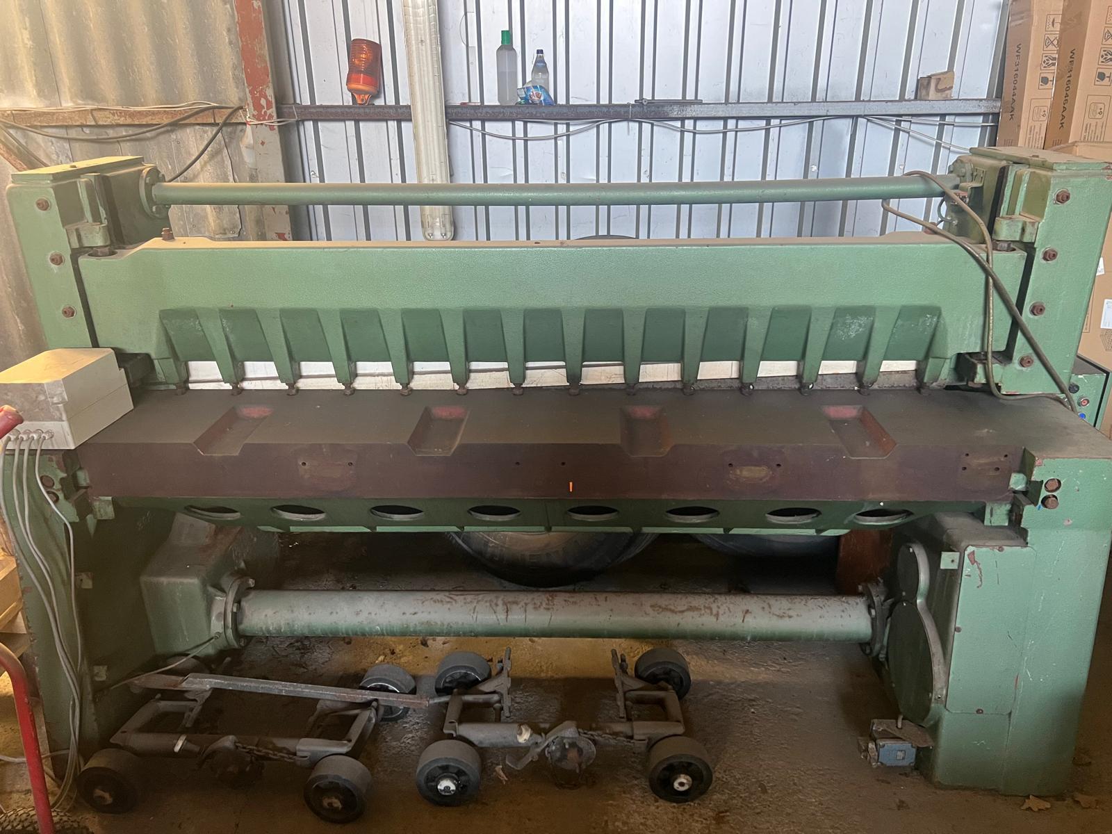 Andere Hydraulische Blechtafelschere bis 4,5mm Material