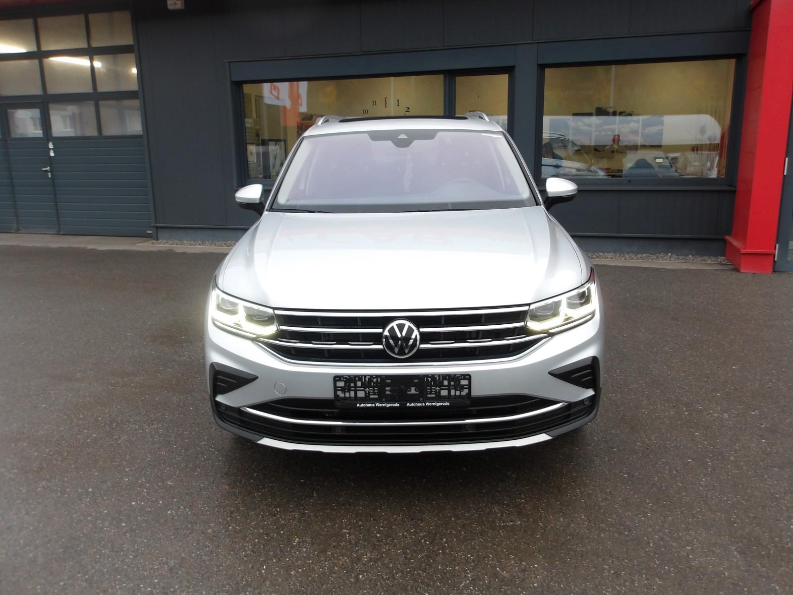 Volkswagen Tiguan Elegance 4M. "GLSD,AHV" EXP € 17990.--