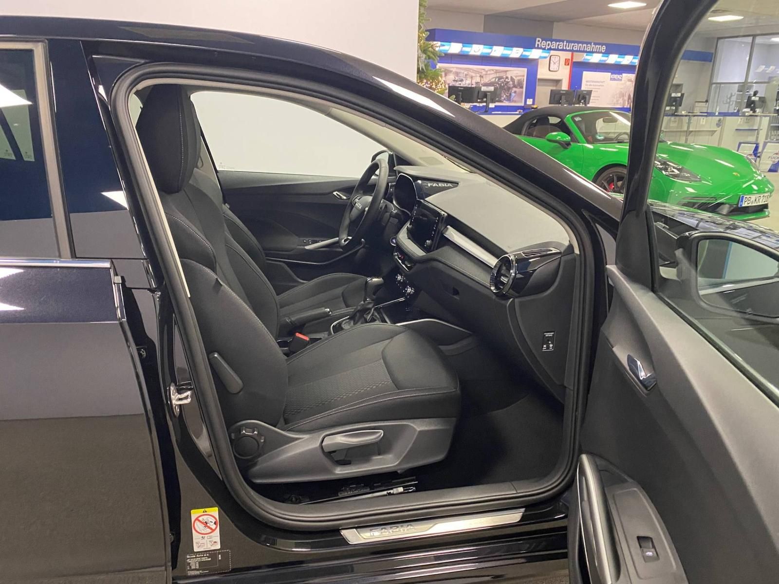 Fahrzeugabbildung SKODA Fabia 1.0 TSI DSG 130 Top Selection+ACC+TOTWINK