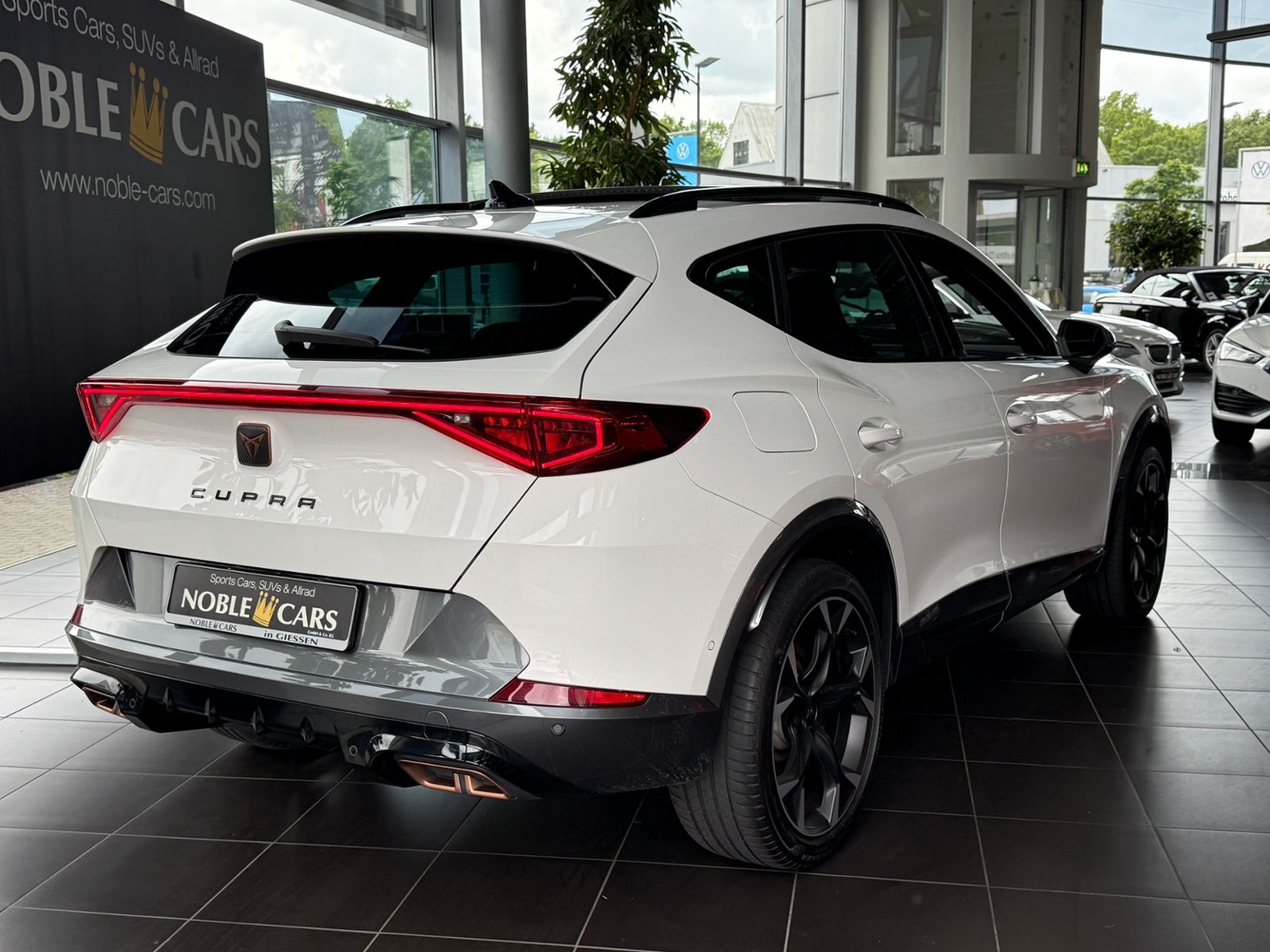 Fahrzeugabbildung CUPRA Formentor VZ  e-Hybrid PANO AHK KAM