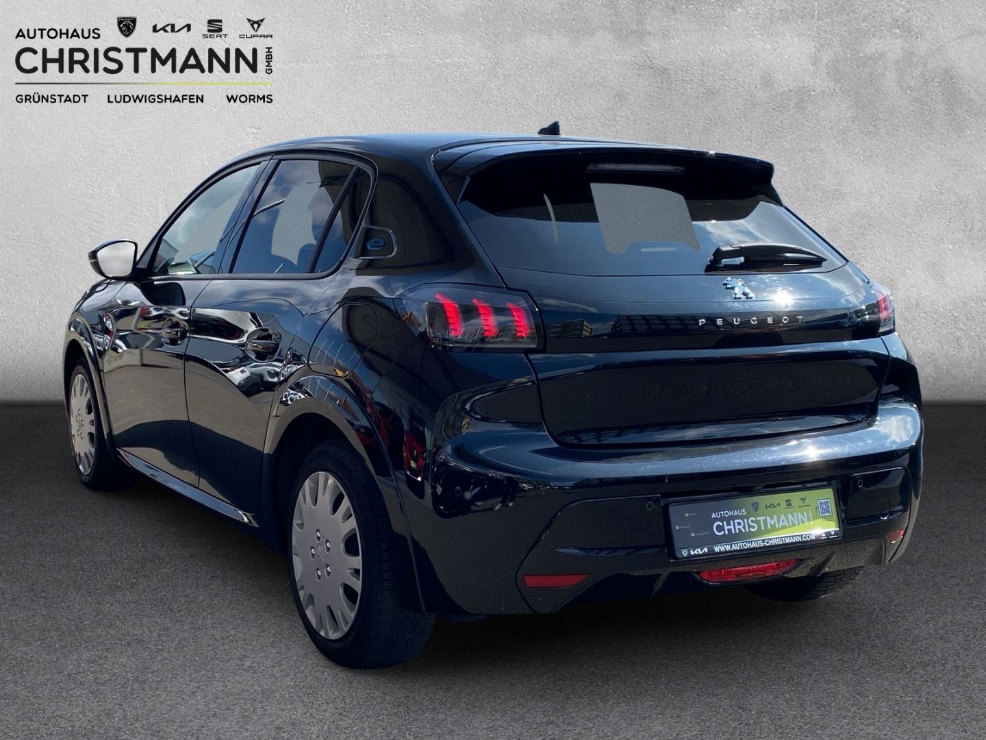 Fahrzeugabbildung Peugeot 208 E- ALLURE ELETKROMOTOR 136
