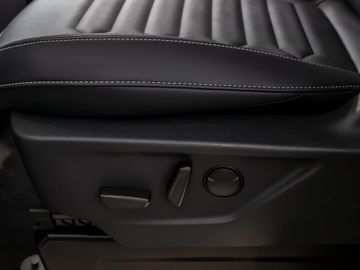 Ford Tourneo Custom 320 L1 Titanium AWD Standheizung