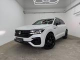 Volkswagen Touareg R 4Motion eHybrid+MATRIX+PANO+HEAD-UP+ - Volkswagen Gebrauchtwagen in Berlin