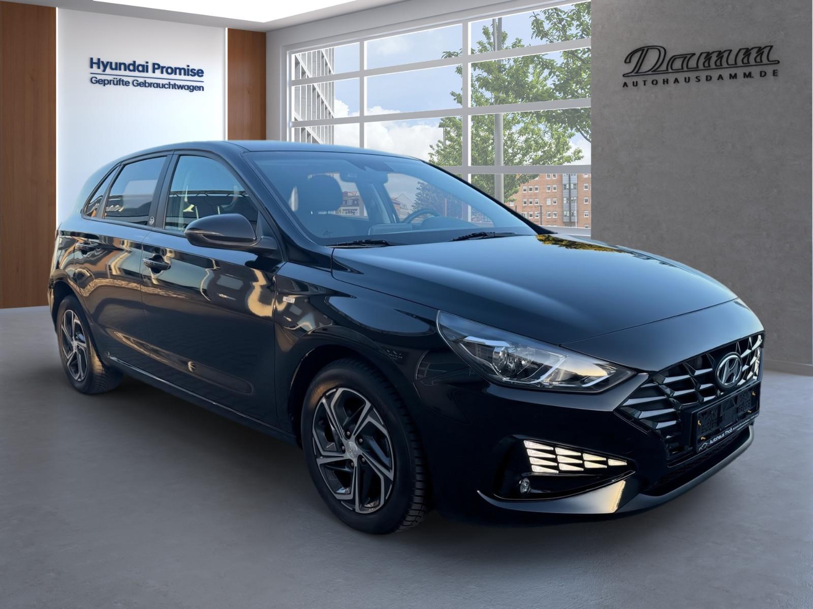 Hyundai i30 Intro Edition 1.5B 160PS  M/T Mild-Hybrid