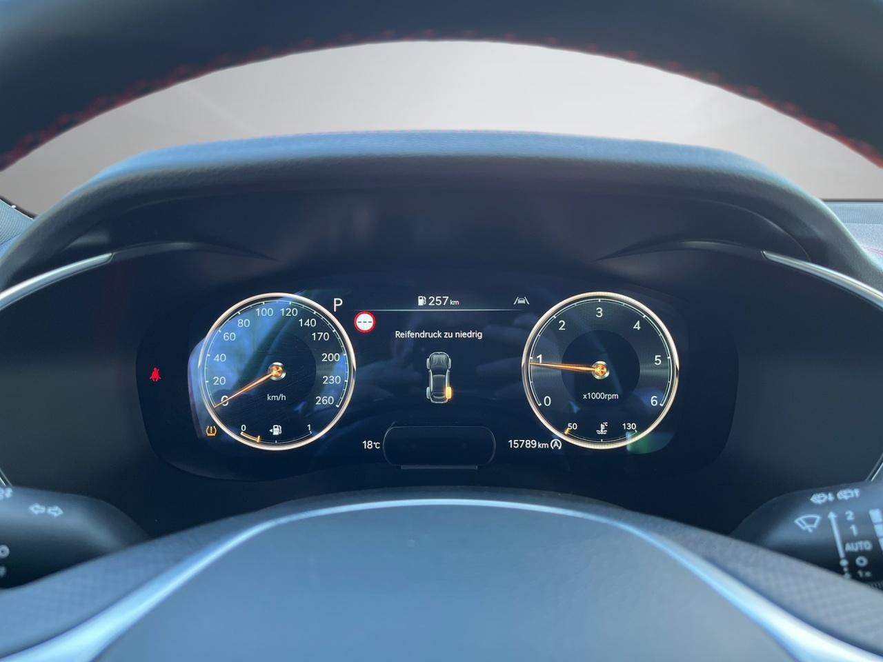 Genesis G70 Shooting Brake 2.2 D Sport RWD Sitzklima LED