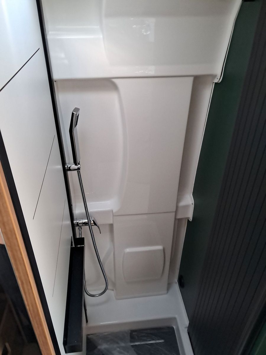 Fahrzeugabbildung Karmann Dexter DE 580 140 PS und Concept Paket