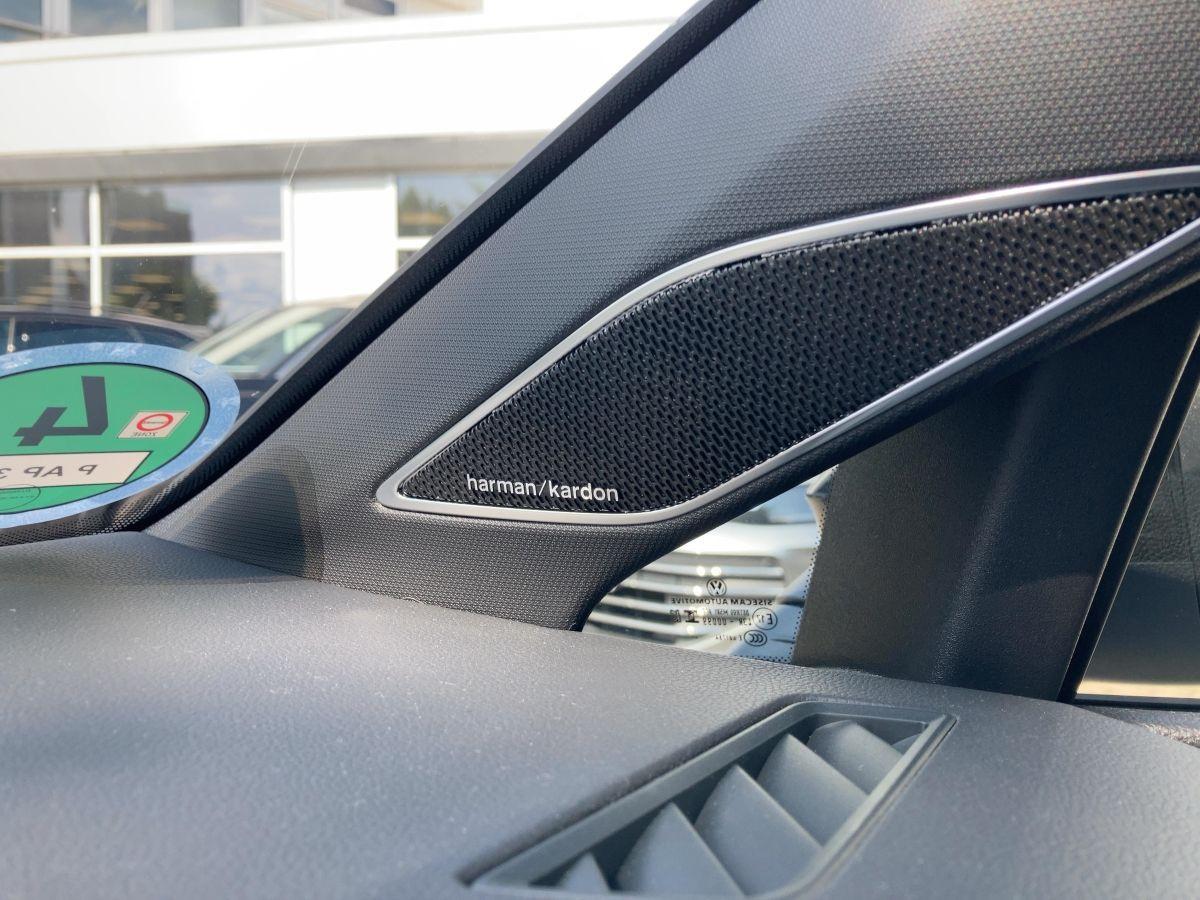 Volkswagen Golf Variant 2.0 TSI DSG 4MOTION R-Line HuD AHK 