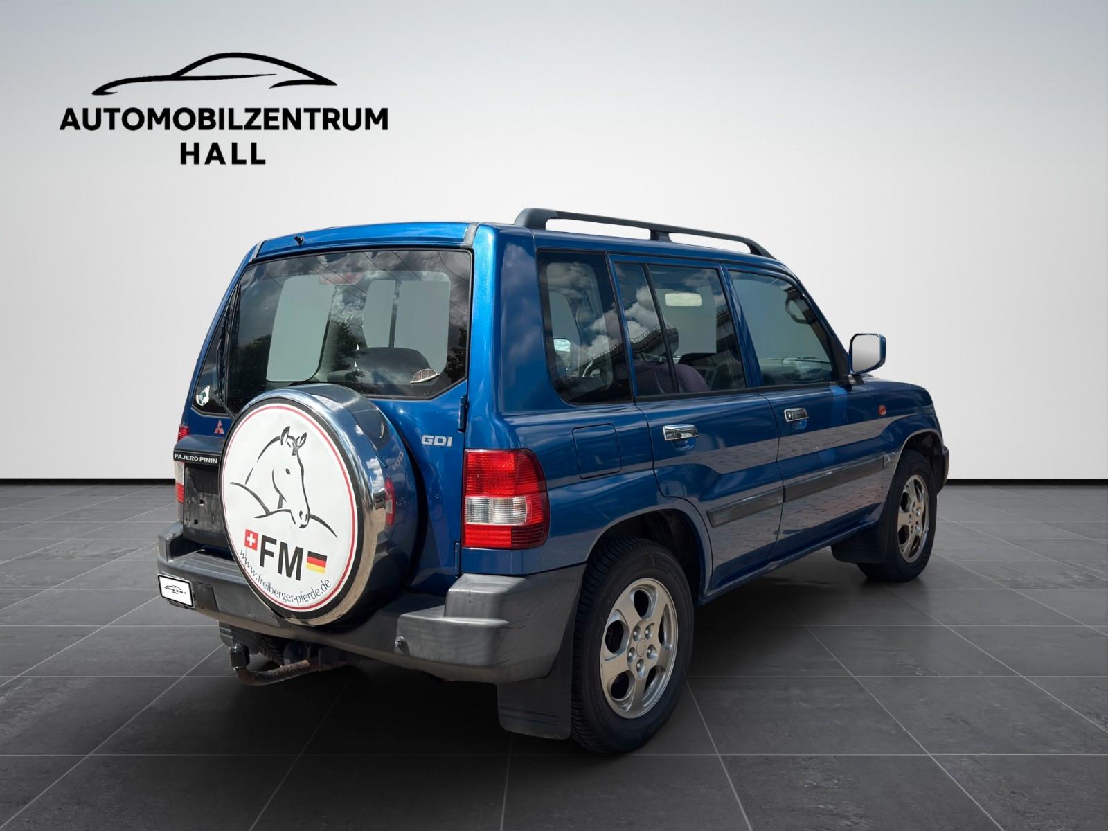 Mitsubishi Pajero 2.0 GDI | 129 ch | BVA | Attelage | Galerie de toit | Climatisation