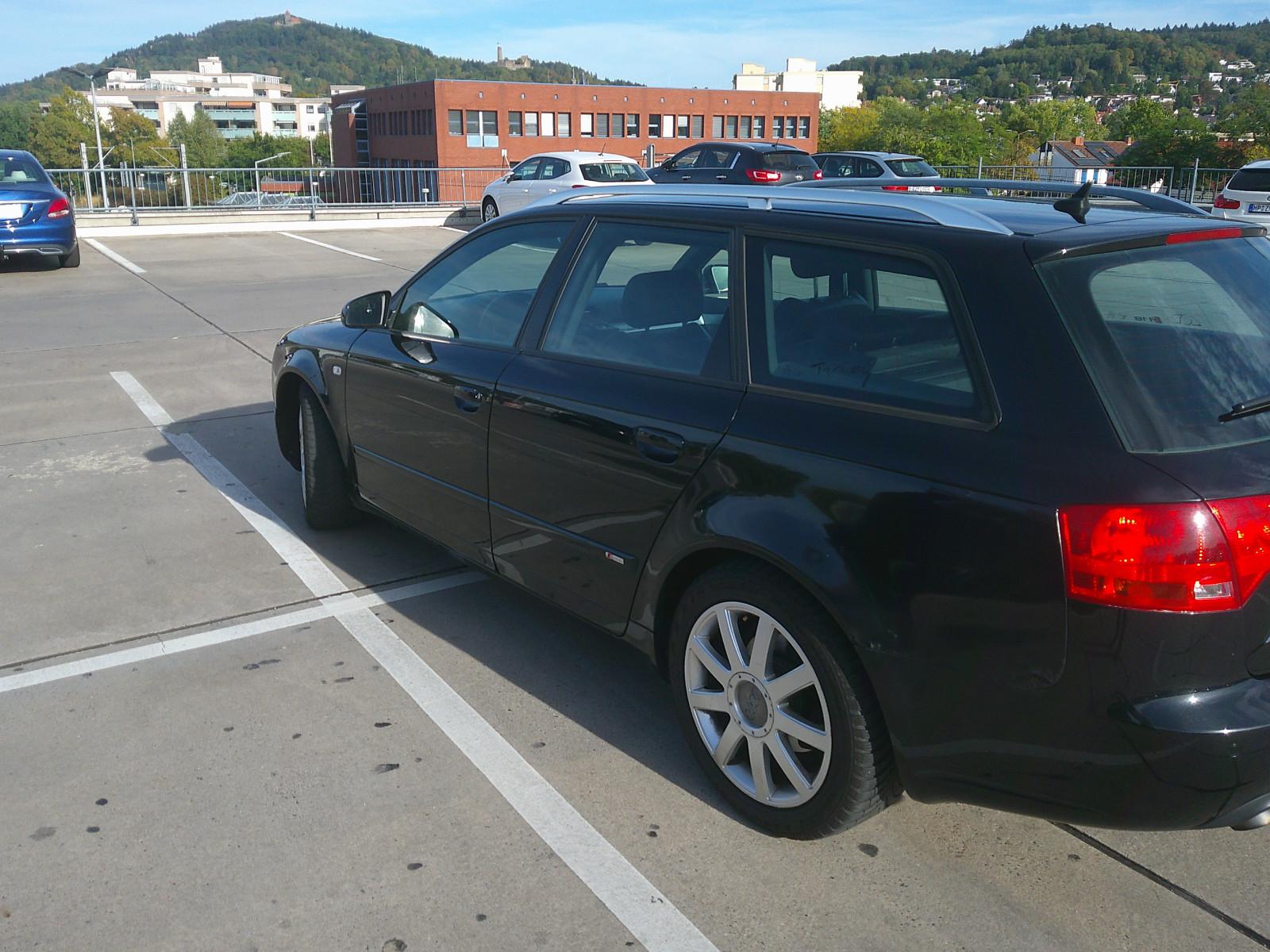 Audi A4 2006 — вигляд ззаду