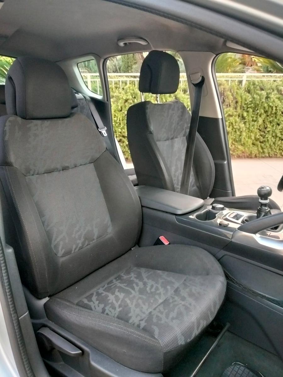 Peugeot 3008 2009 — engine 1.560 cm³, 109 HP (80kW)