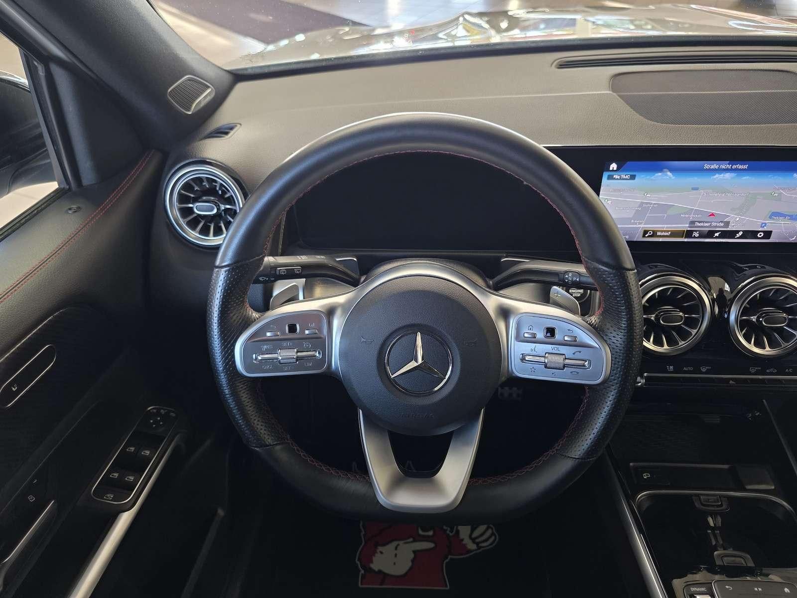 Fahrzeugabbildung Mercedes-Benz GLB 250 AMG Line 4Matic//Night/MBux/Sound/Ahk...