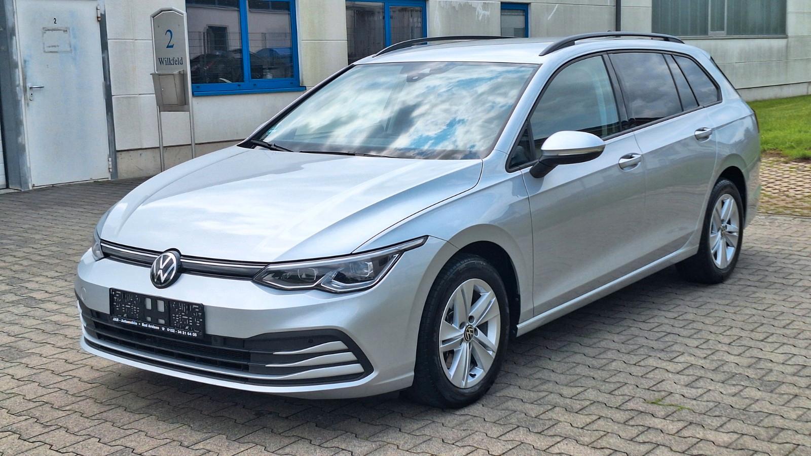 Volkswagen Golf VIII Variant Life