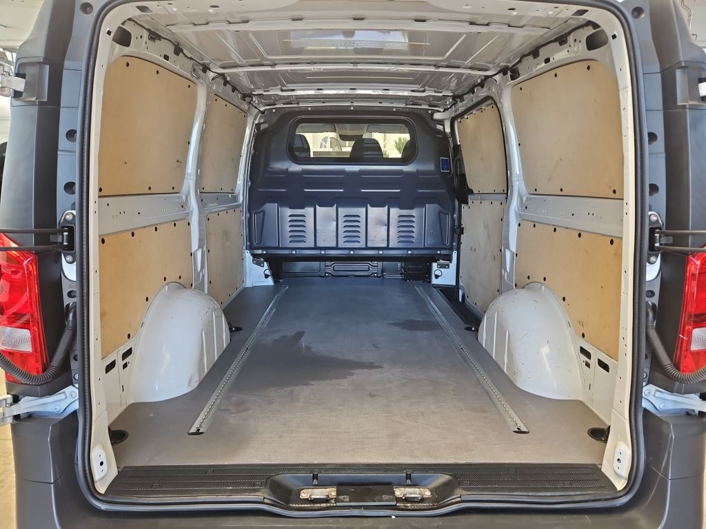 Fahrzeugabbildung Mercedes-Benz Vito 116 Kasten lang 3 Sitze Klima DAB GRA