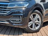 Volkswagen Touareg 3.0 TDI R-Line 4M AHK LUFT 360C ACC LEDE - Volkswagen Touareg: Luftfederung