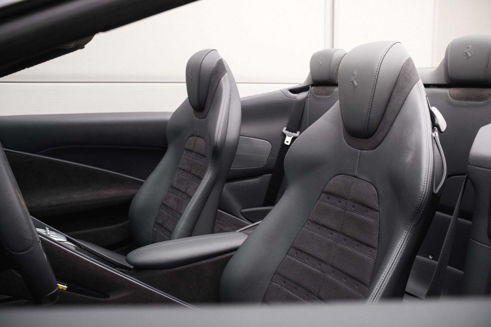 Fahrzeugabbildung Ferrari Roma Spider