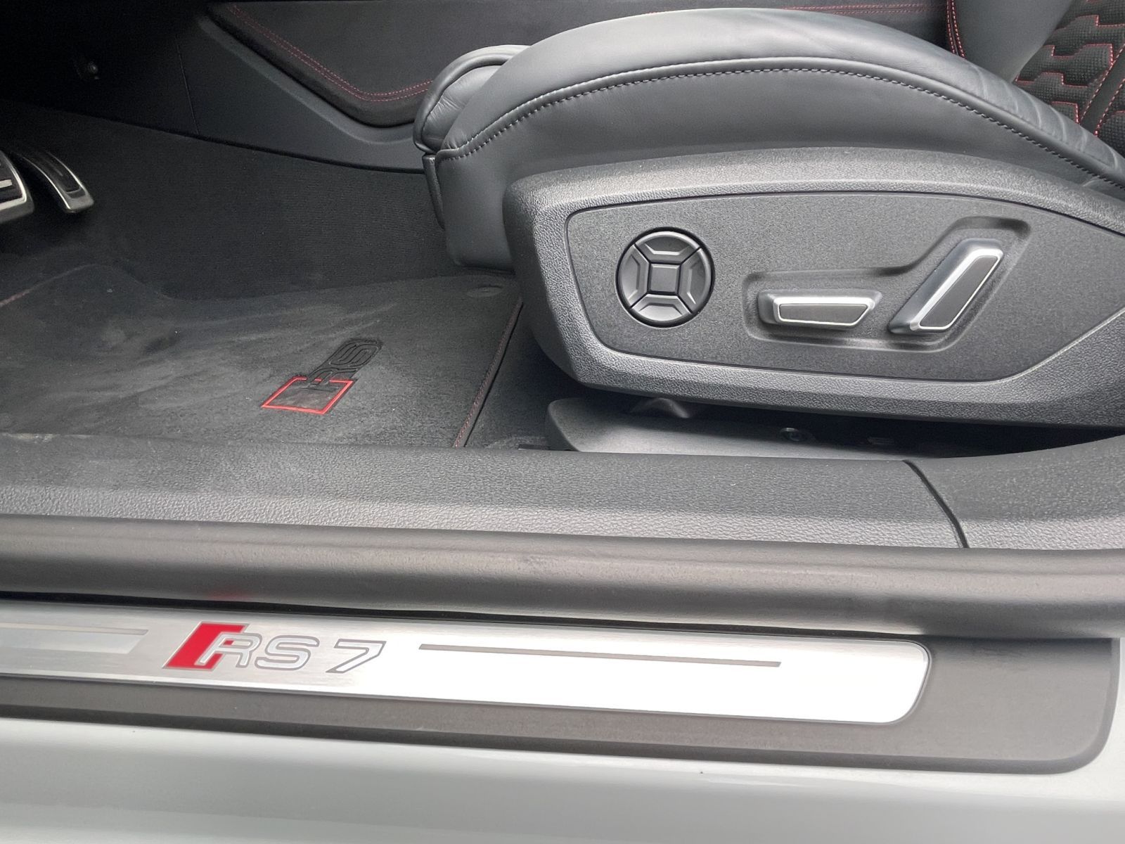 Audi RS7 - Bild 22