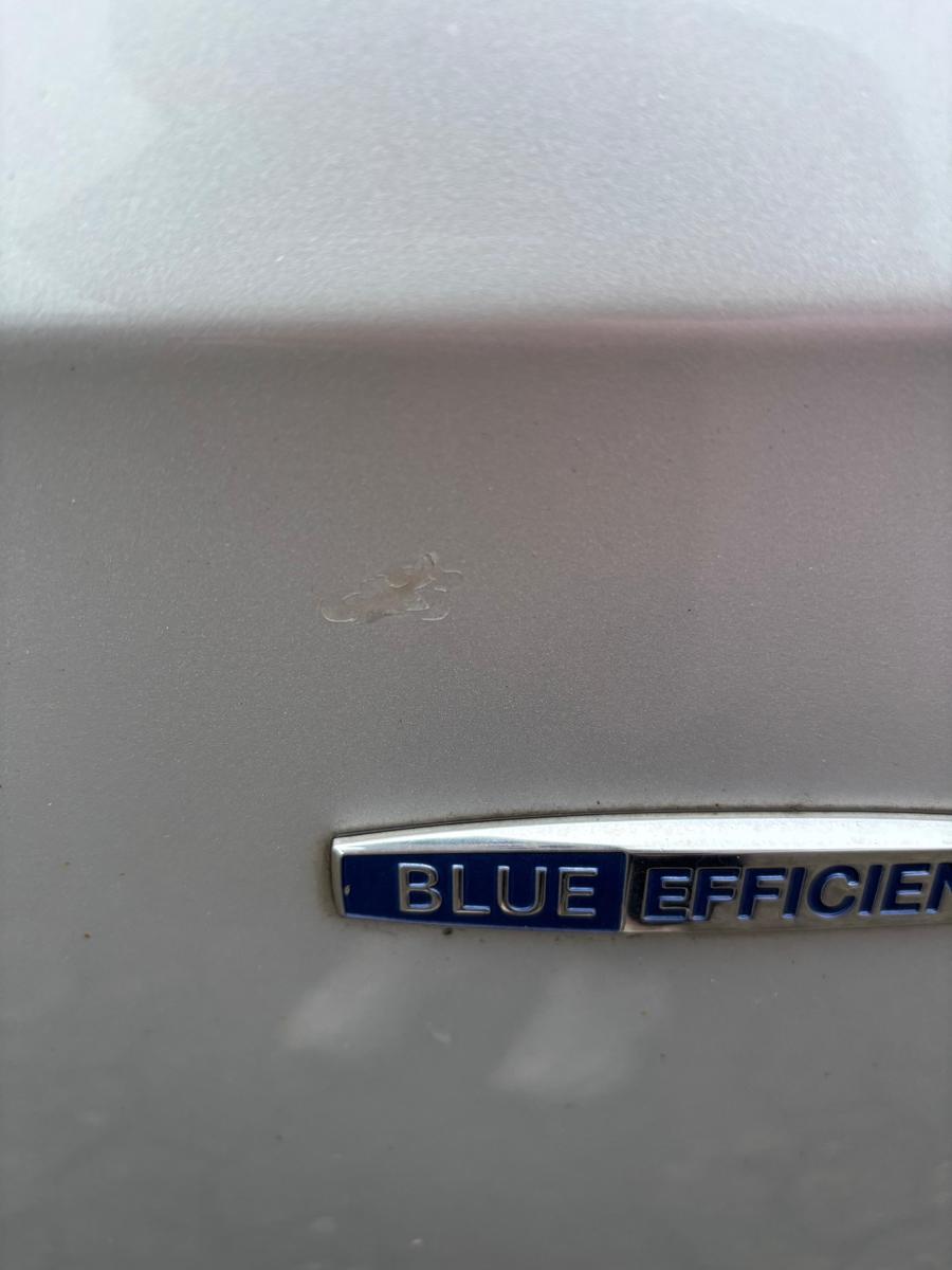 Mercedes-Benz E250 2010 — photo 13