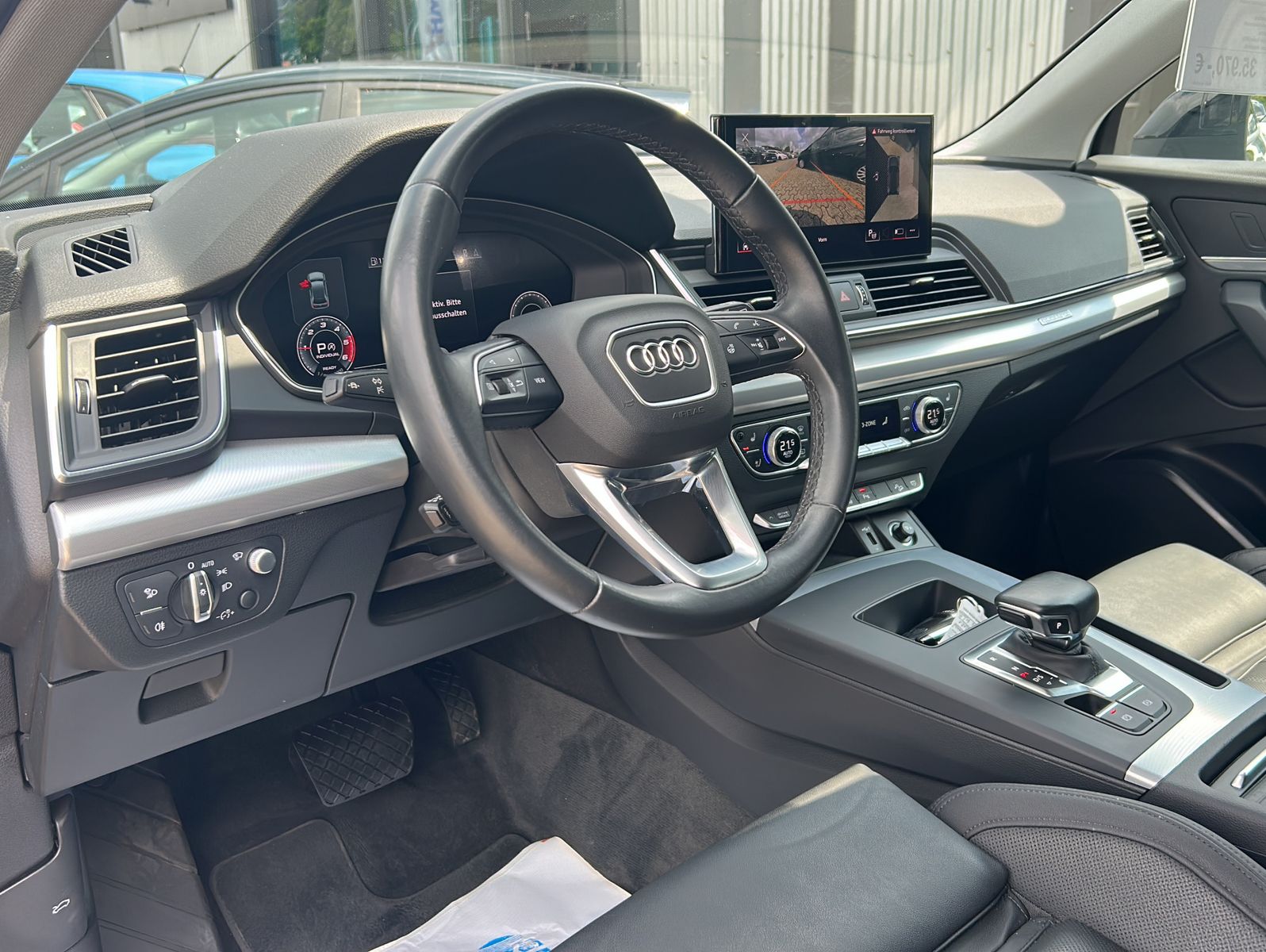 Fahrzeugabbildung Audi Q5 40 TDI quattro advanced