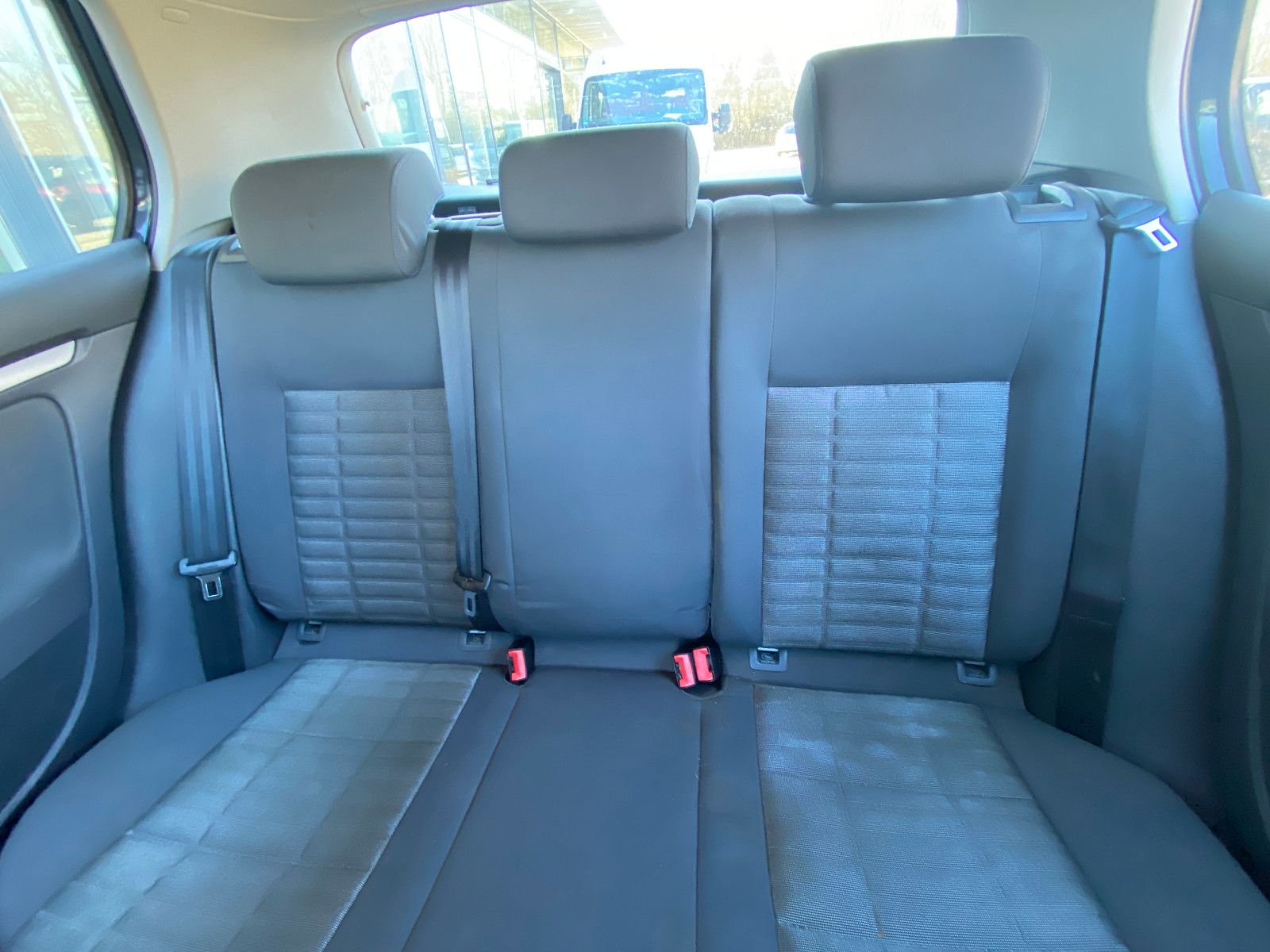 Fahrzeugabbildung Volkswagen Golf 1.4 TSI 90 kW 5-Türer
