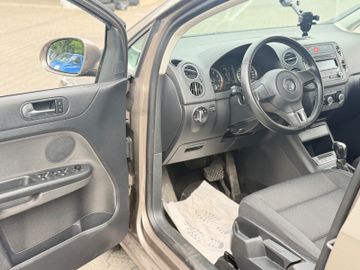 Volkswagen Golf - 10