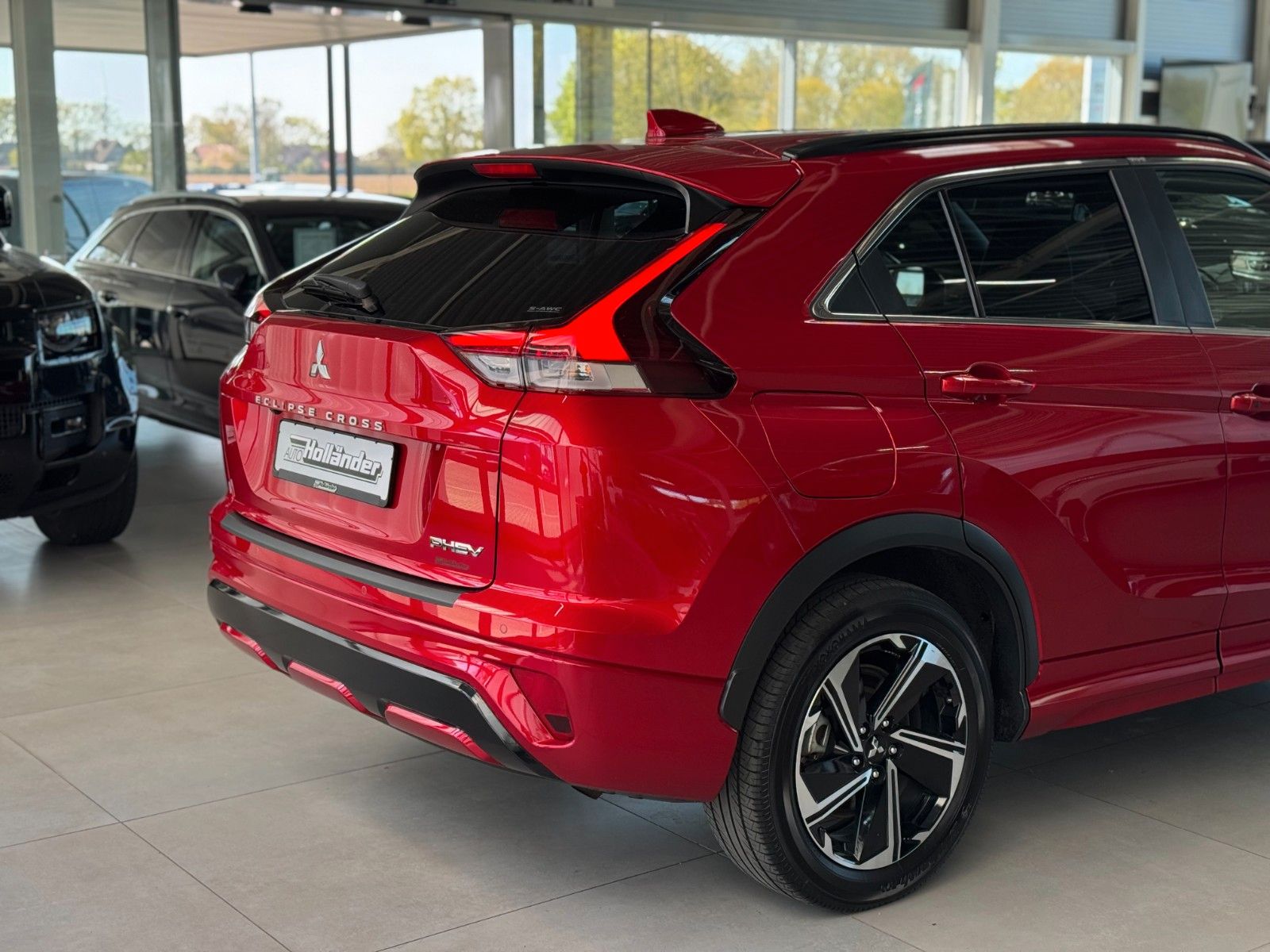 Fahrzeugabbildung Mitsubishi Eclipse Cross 2.4 PHEV Select Black 4WD "AHK"
