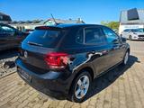 Volkswagen Polo VI 1.0 TSI Comfortline NAVI CLIMATRONIC - Volkswagen Polo: mit Klimaanlage