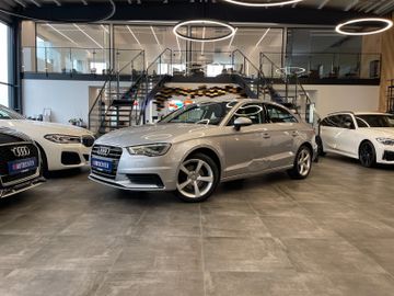 Audi A3 Limousine ultra *LED*NAVI*TEILLEDER*SZHZ*PDC*
