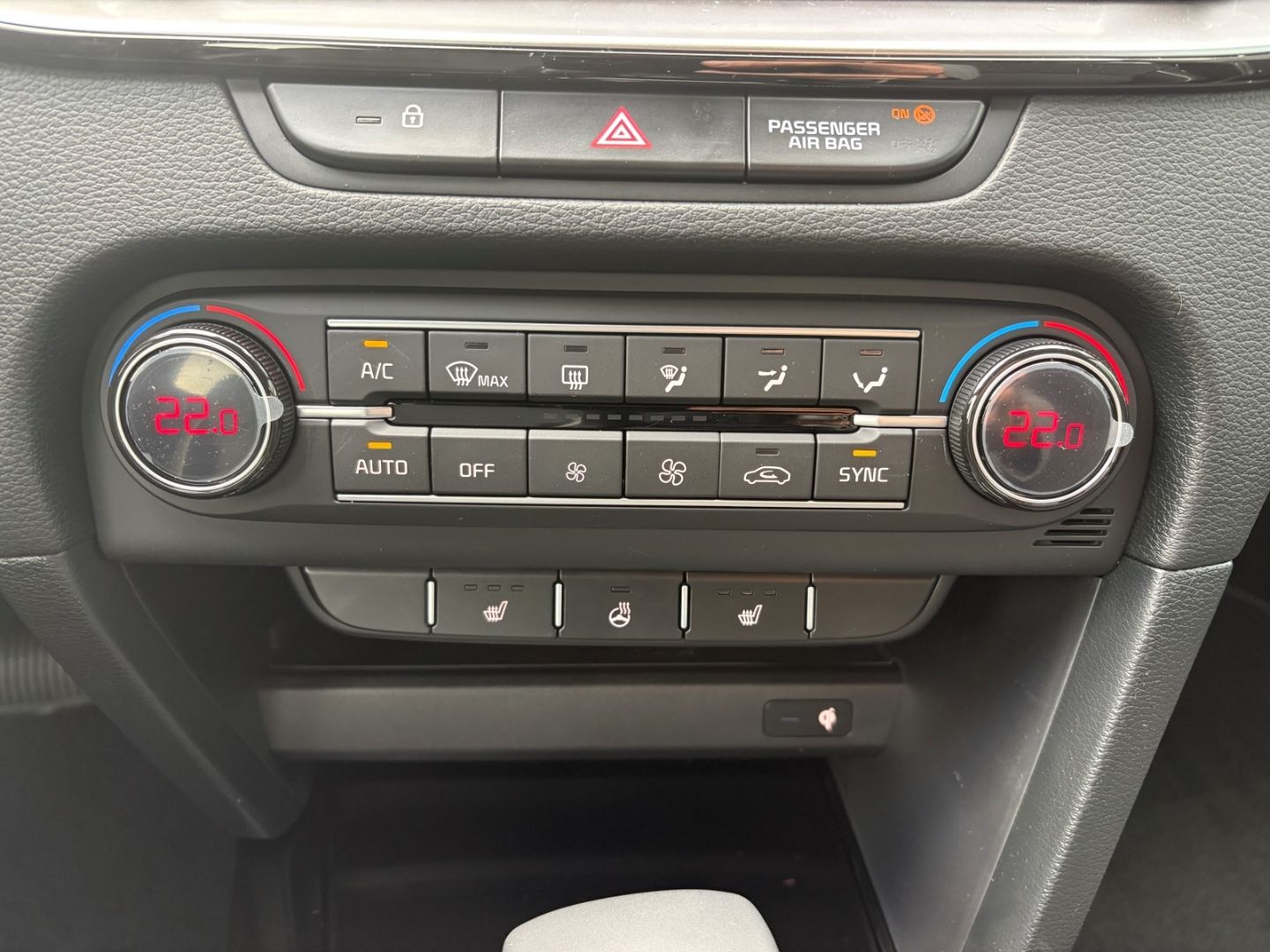 Fahrzeugabbildung Kia XCeed Spirit TotWinkAss NotBremsAss P2