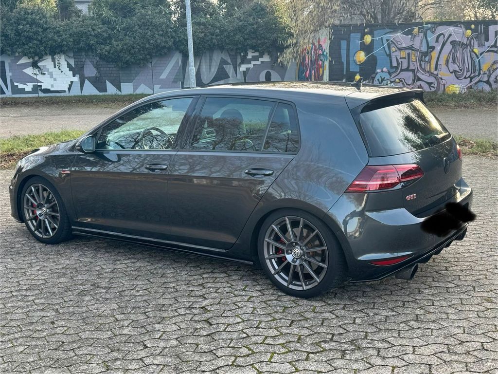 Image of Volkswagen Golf