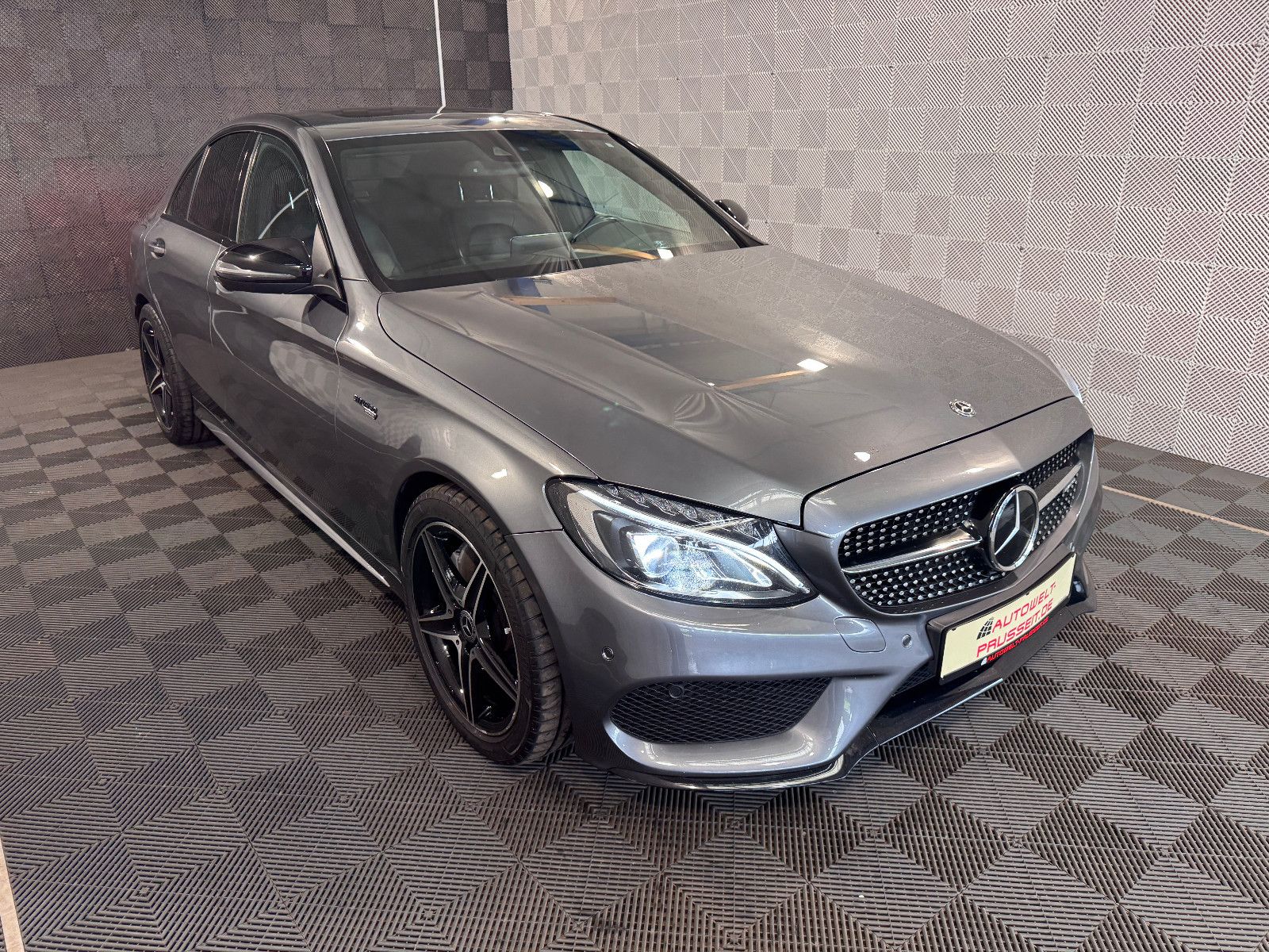 Gebrauchtwagen Mercedes-Benz C 300 C300 Lim.*AMG*SP.AGA-BURMESTER-NIGHT-PANO-LED in Horb am Neckar