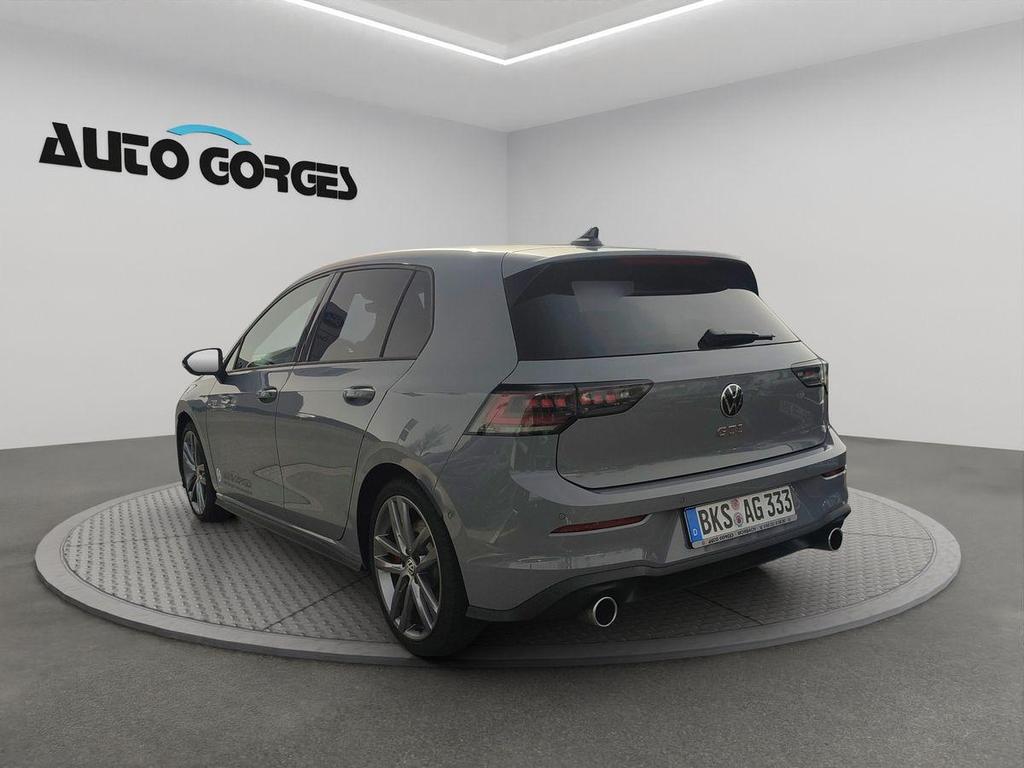 Volkswagen Golf 2