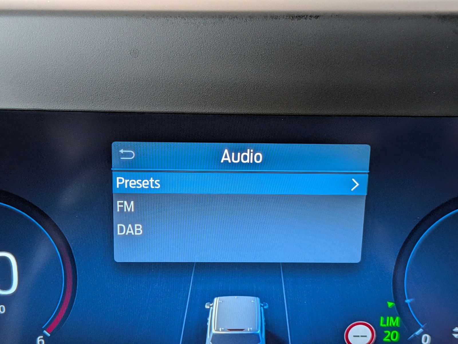 Fahrzeugabbildung Ford Transit Custom 320 L1 Aut. 8-Sitze LED ACC Cam