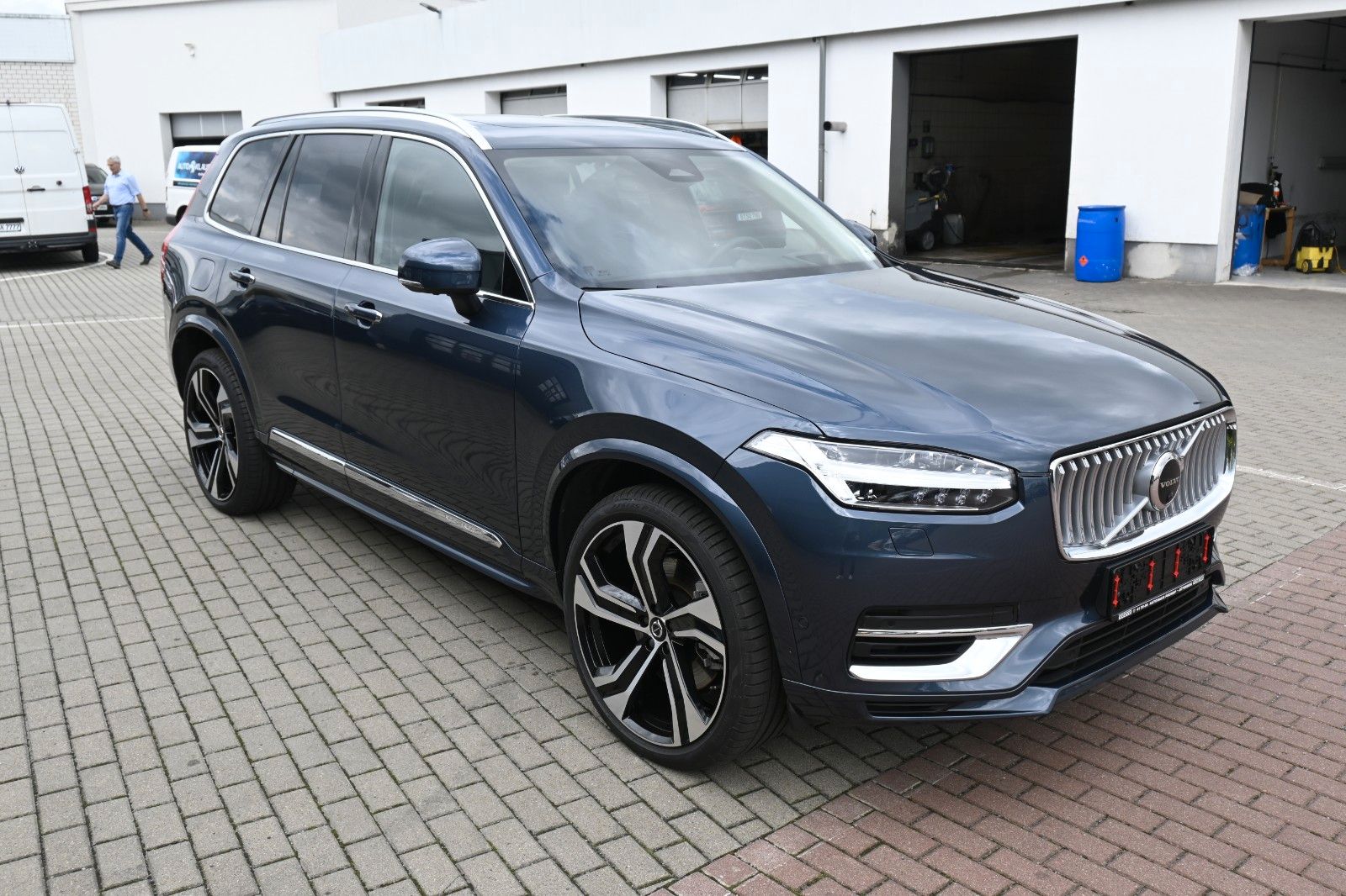 Fahrzeugabbildung Volvo XC90 T8 Ultimate Bright PHEV *AHK*MASS*B&W*LUFT*