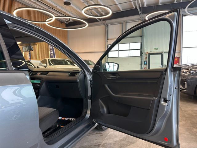MYAUTOCENTER – Gebraucht- und Jahreswagen mit Werkstattservice in Pfaffenhofen Seat Toledo Reference *1. Hand*Klima*Radio*CD-Player*