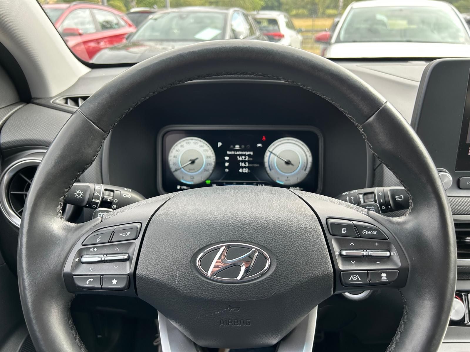 Fahrzeugabbildung Hyundai Kona Select°64 kWh°Kamera°1.Hand°