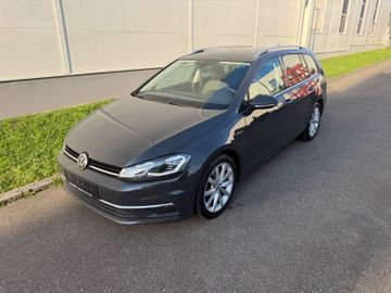 Volkswagen Golf - 1