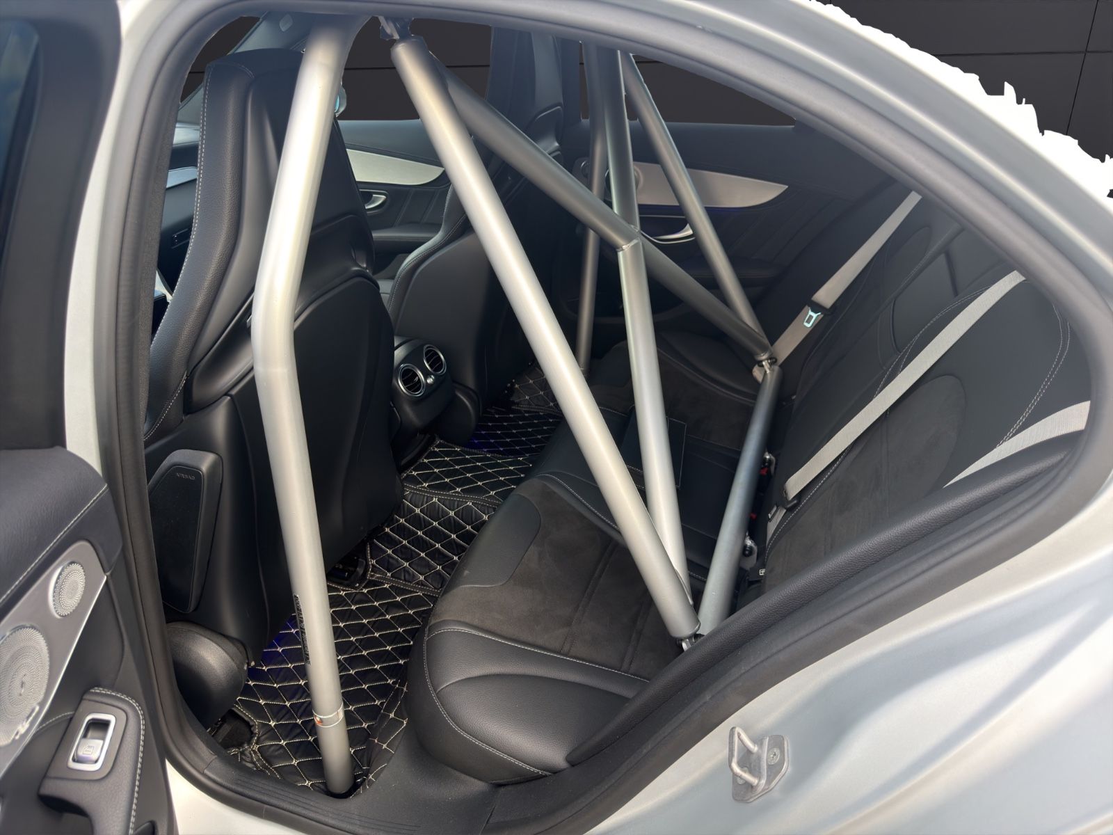 Fahrzeugabbildung Mercedes-Benz C 63 AMG S *Perf. AGA*Carlsson*Carbon*Mattlack*