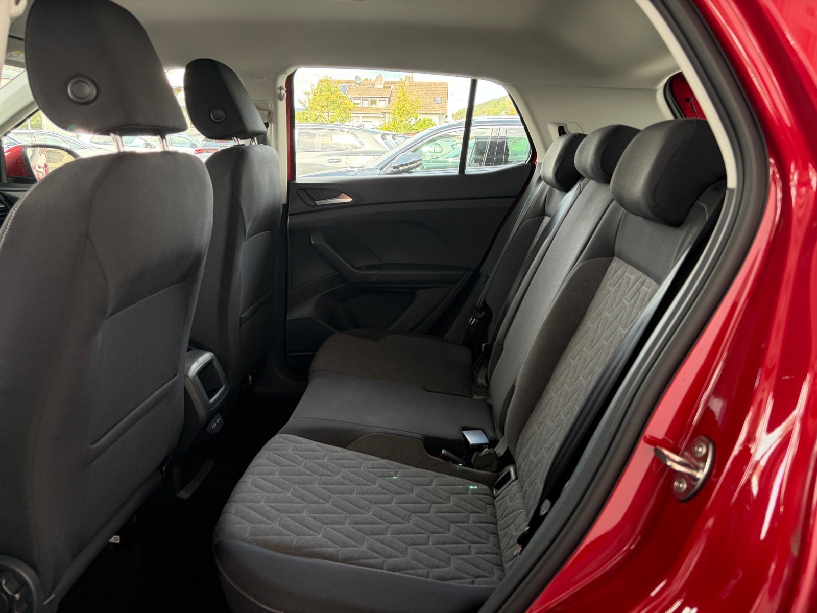 Volkswagen T-Cross - Bild 12