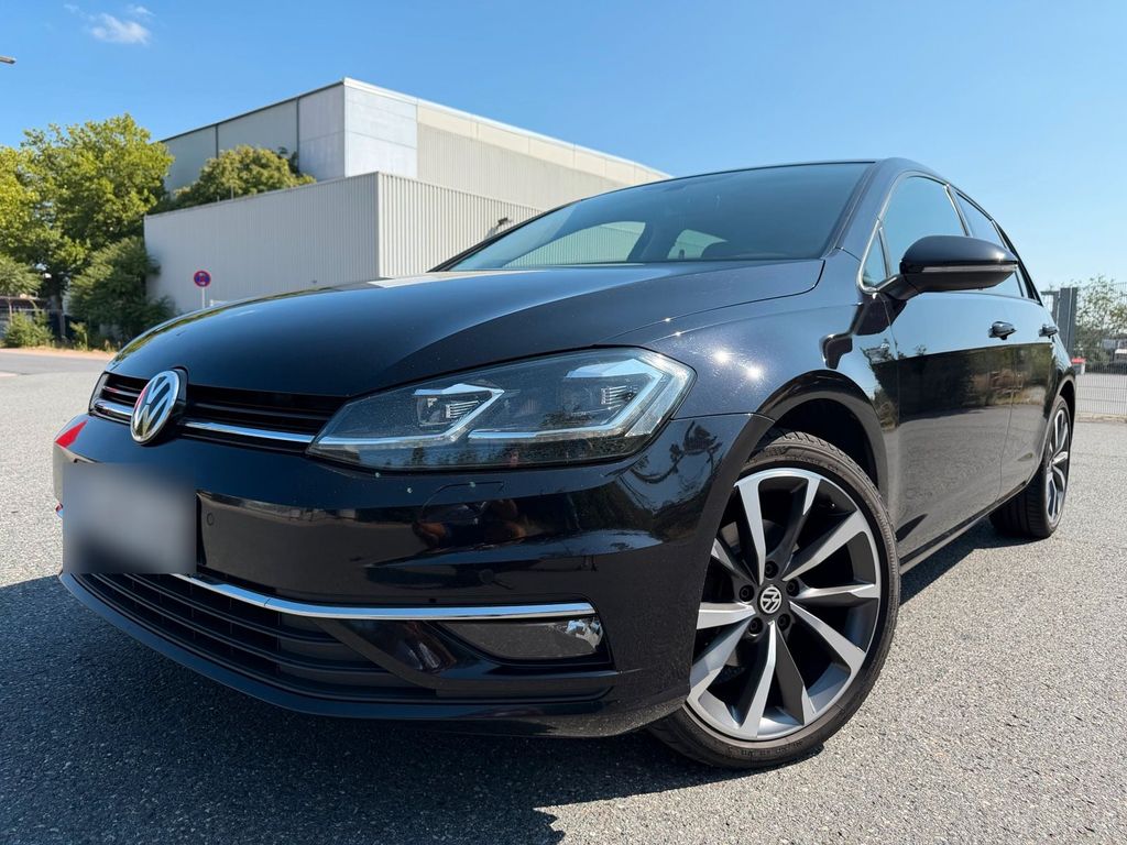 Image of Volkswagen Golf