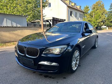 BMW 730 - 1