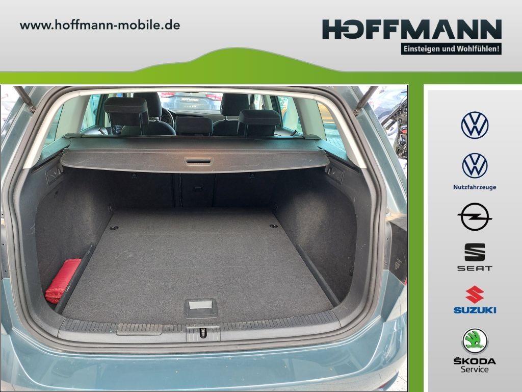 Fahrzeugabbildung Volkswagen Golf Variant 1.5 TSI IQ.DRIVE AHZV Navi