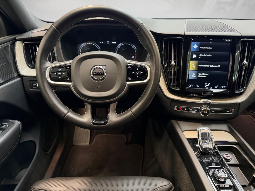 Volvo XC 60 B5 AWD INSCRIPTION SHZ LHZ NAVI KAMERA LED
