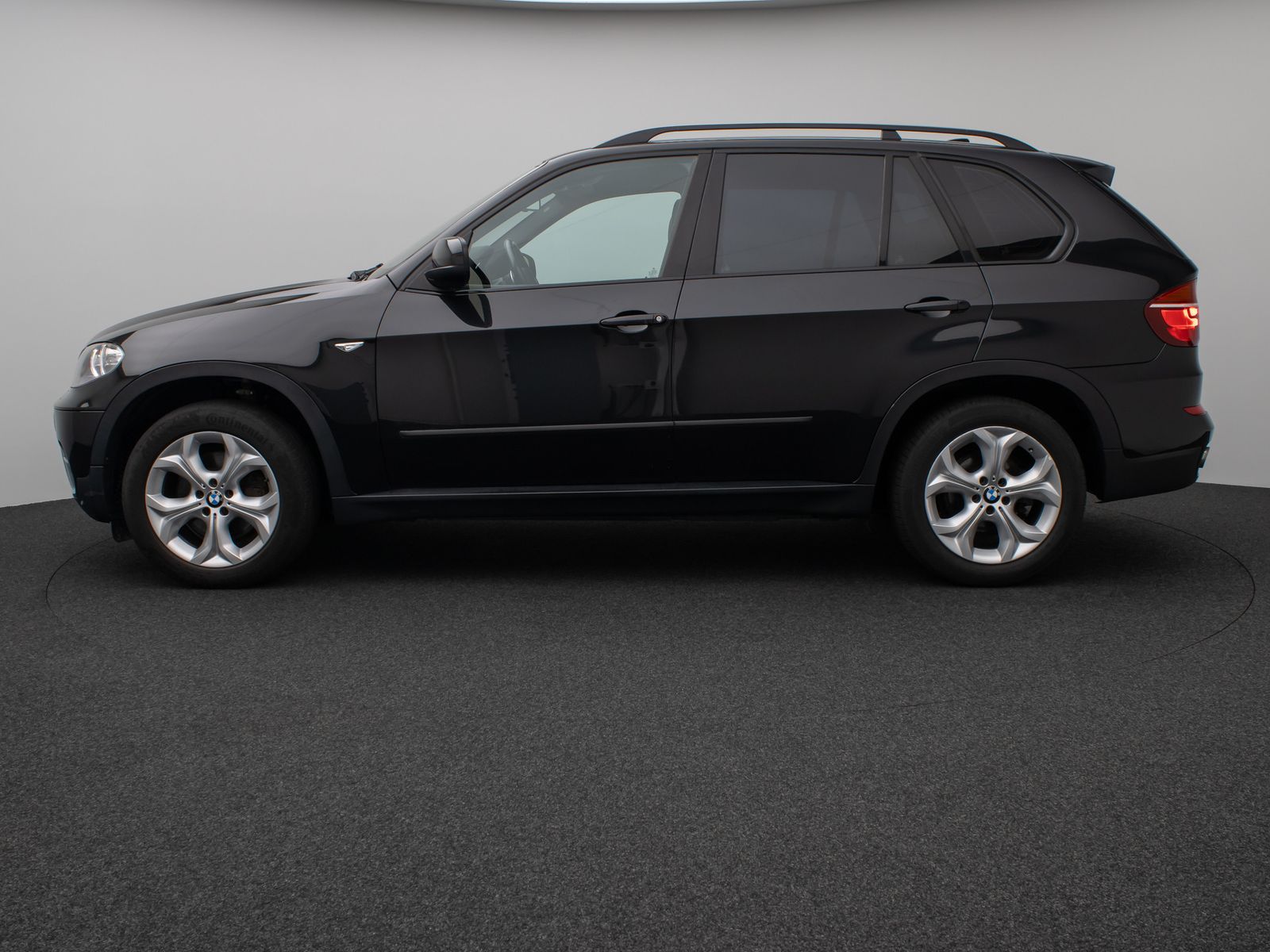 Fahrzeugabbildung BMW X5 xD40d Sport Panorama Kamera HUD HiFi SoftCL